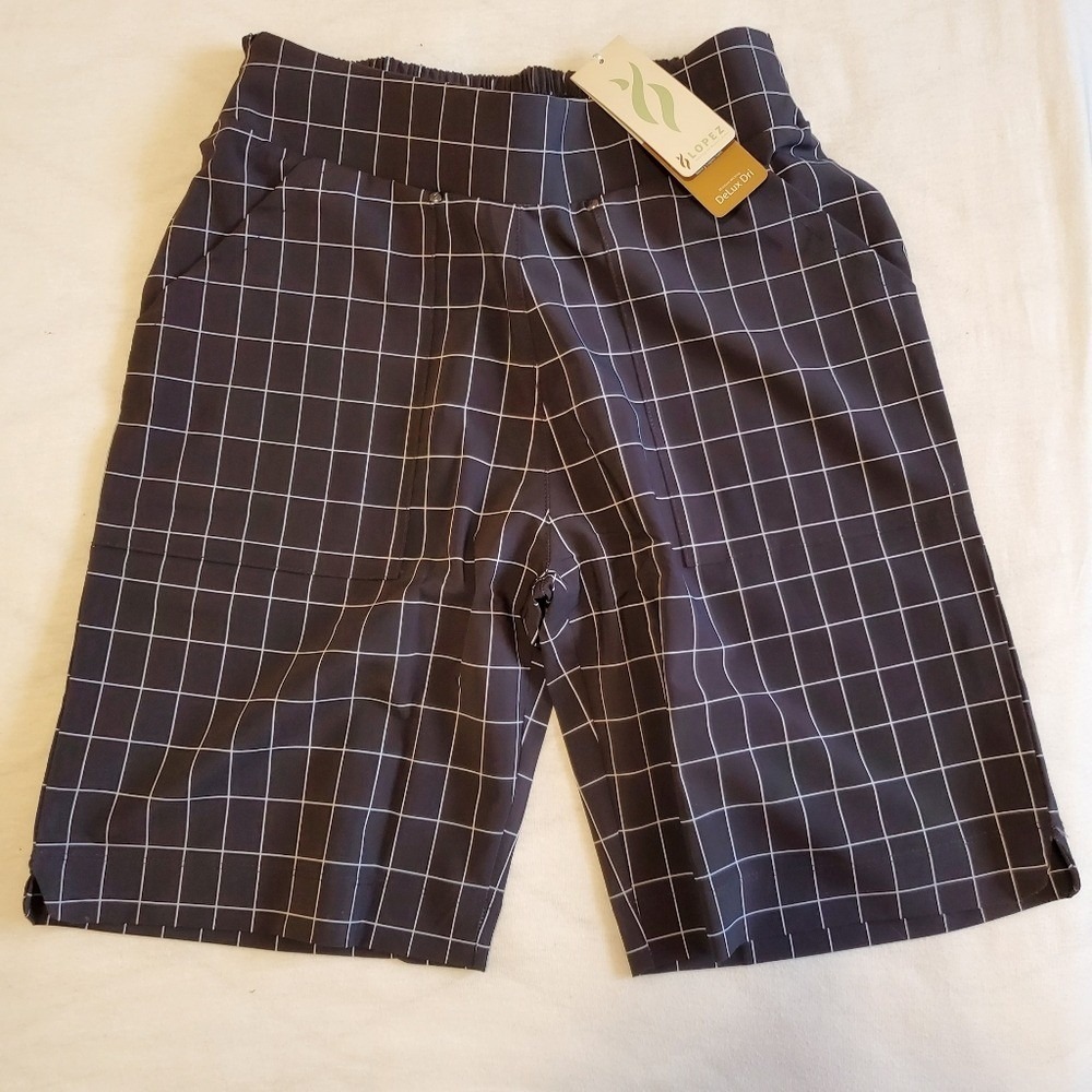 Nancy Lopez Ace Golf Shorts - Size‎ small